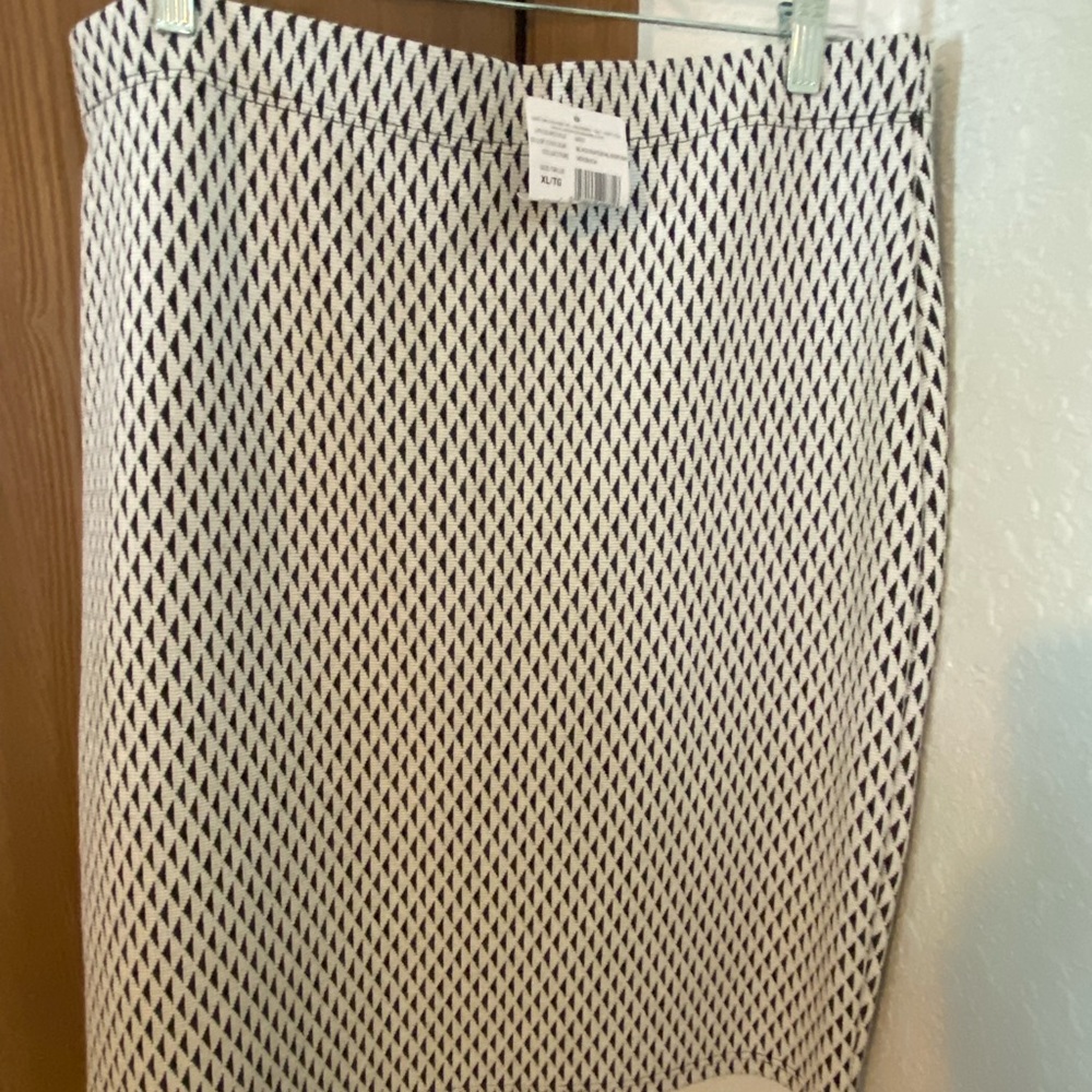 Geometric Print Skirt
